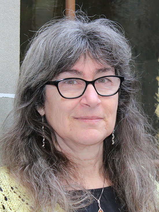 Iris Bullinger pasteure au village mosaïque